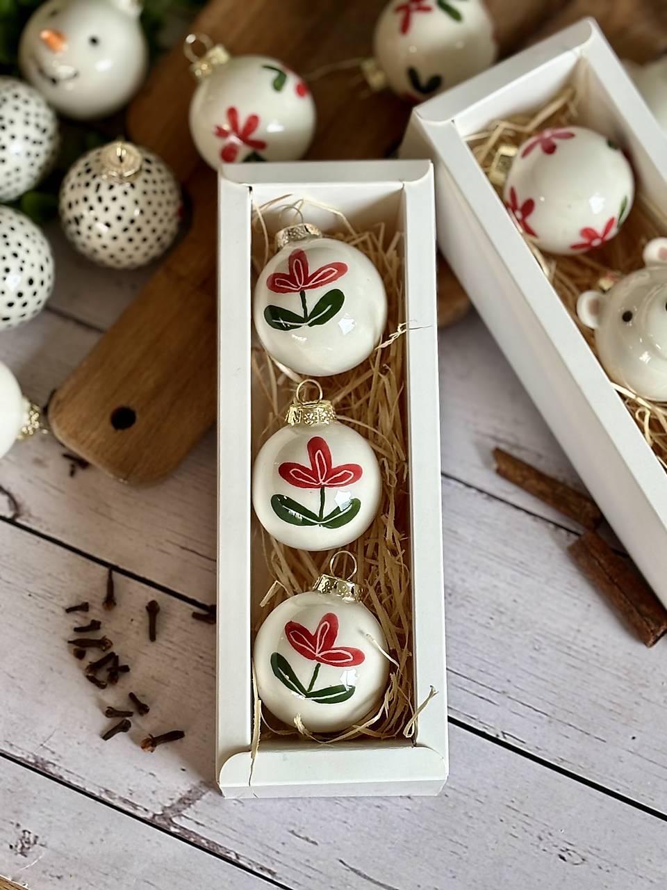 PREDOBJEDNÁVKA - Vianočná mini gulička na stromček (Kvietok)