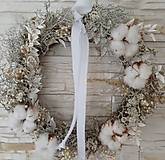 Dekorácie - Zimný venček s bavlníkom - 17054754_