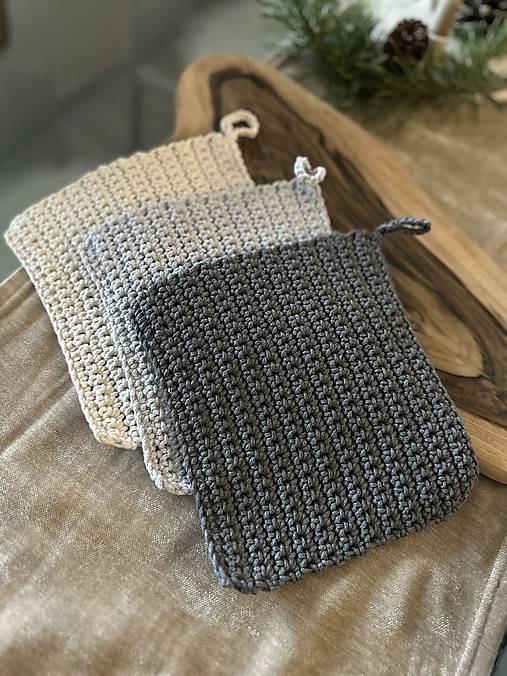 Úžitkový textil - Chňapky do kuchyne - 17058740_