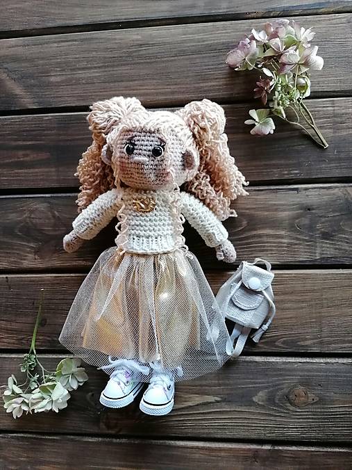 Hračky - Háčkovaná bábika Molly - 17064500_