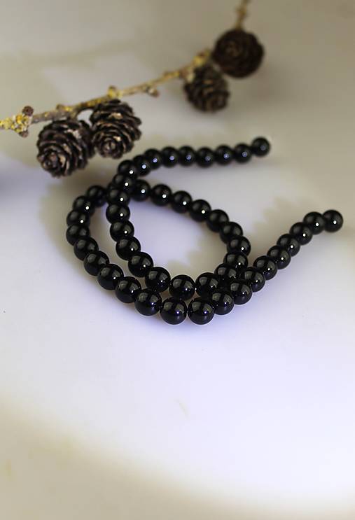 Minerály - onyx 8mm,celá šnúra, TOTÁLNY VÝPREDAJ! - 17061937_