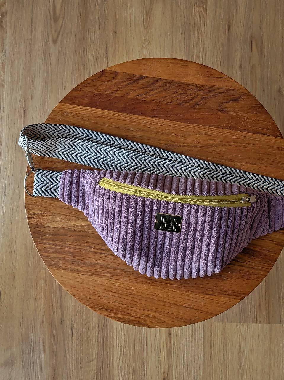 Menčestrová ľadvinka - fialová