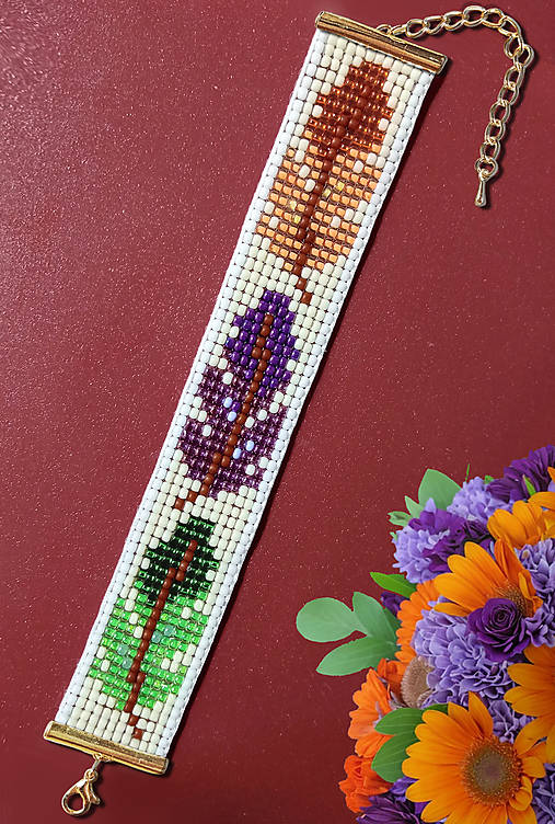 Náramky - Tri pestré pierka - korálkový náramok  - 17078020_