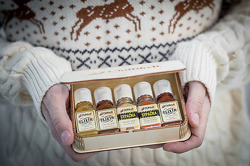 Potravinové darčekové sady - Drevená kazeta Chilli Elixírov - 17085366_