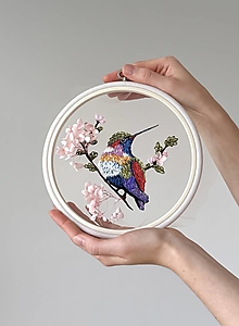 Obrazy - Vysívaný obraz kolibrík. Stabilizované kvety. Orchidea  - 17089742_