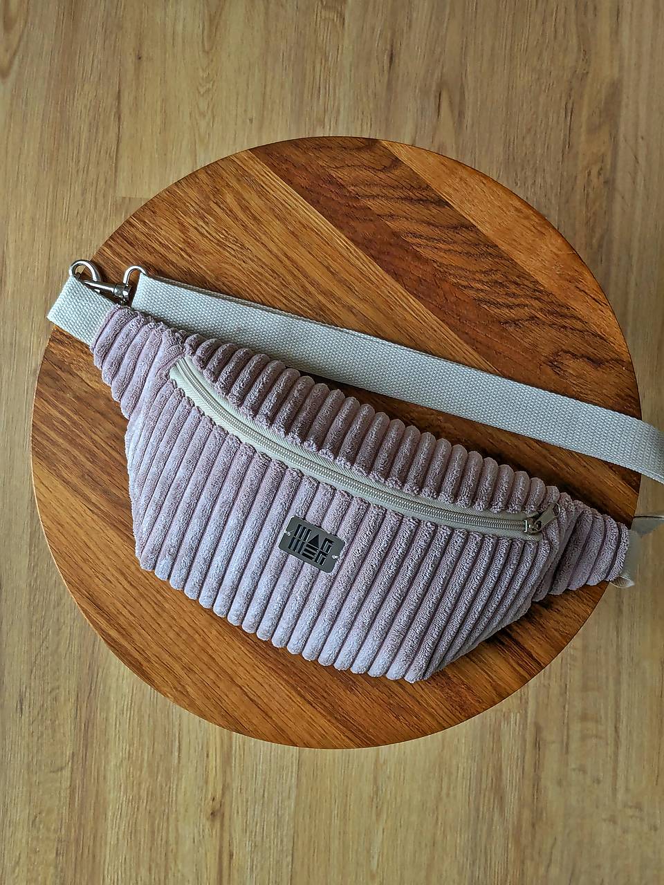 Menčestrová ľadvinka - bledofialová 