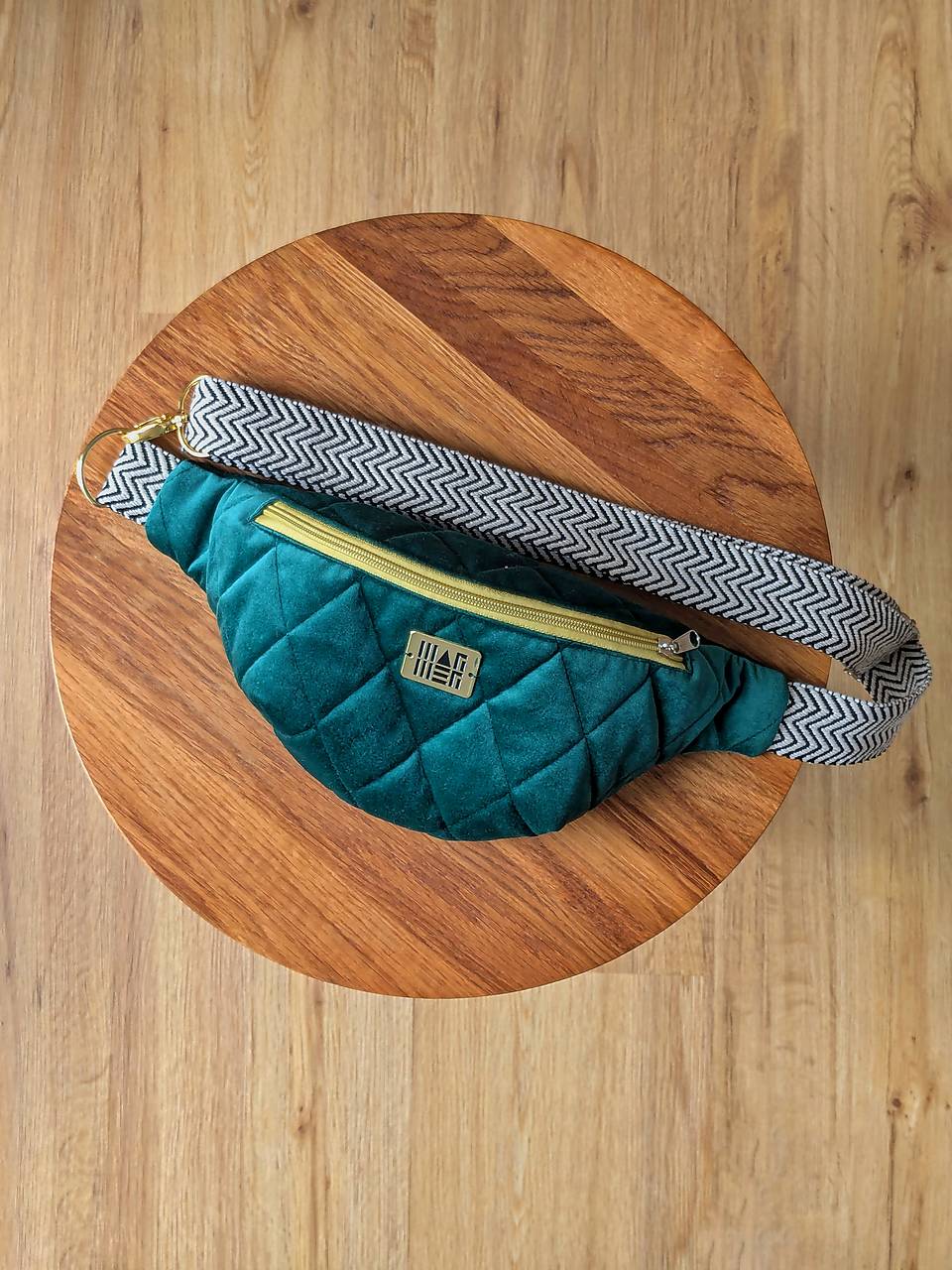 Prešívaná ľadvinka - zelená