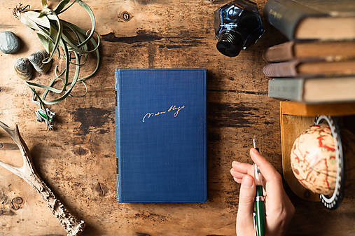 Papiernictvo - Victor Hugo - upcyklovaný zápisník/skicár - 17093504_