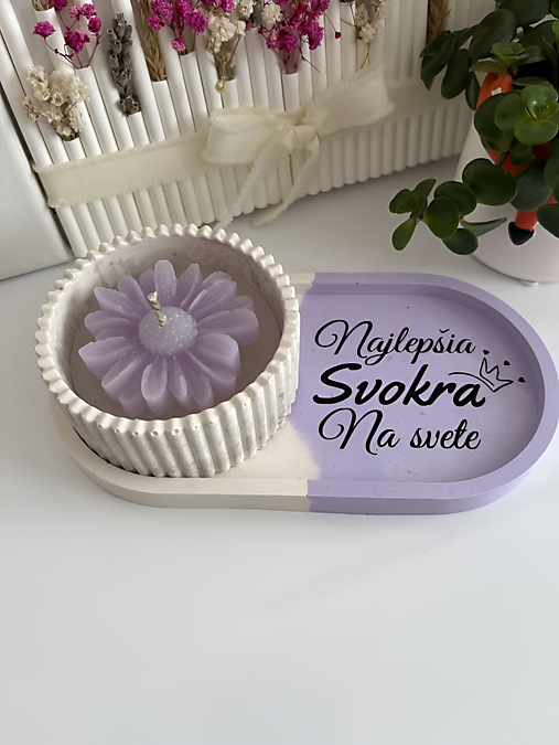 Dekorácie - Jesmonite tácka + sviečka s kvetom / darček pre svokru - 17103267_