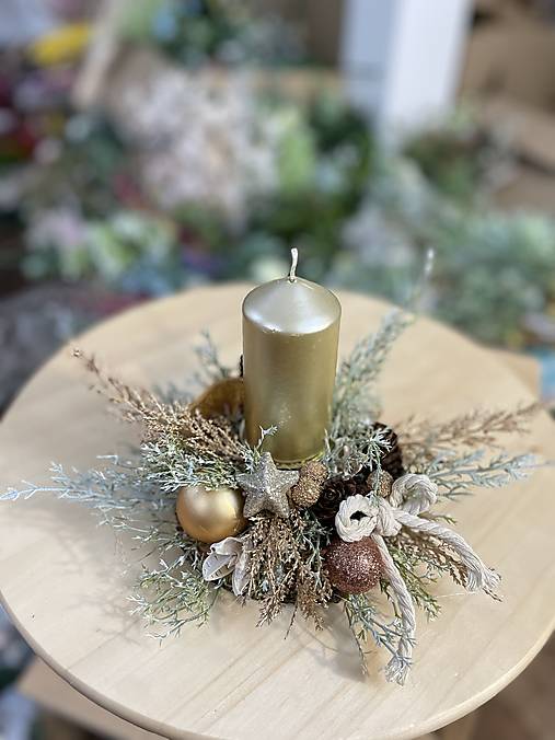 Dekorácie - Vianočný svietnik-zlatý- ZĽAVA!!! - 17110666_