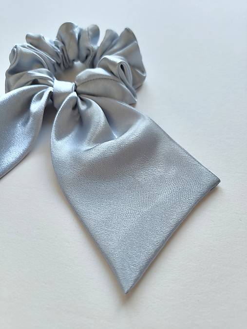 Maxi scrunchie asymetrická (Strieborná)