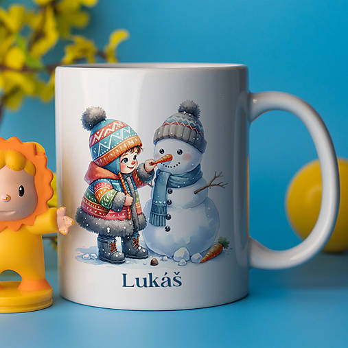 Nádoby - CHLAPČEK SO SNEHULIAKOM keramický hrnček s ľubovoľným menom - 17121405_