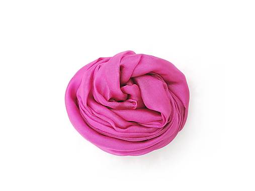 Šály a nákrčníky - "fuchsia pink" hodvábny šál skladom - 17123645_