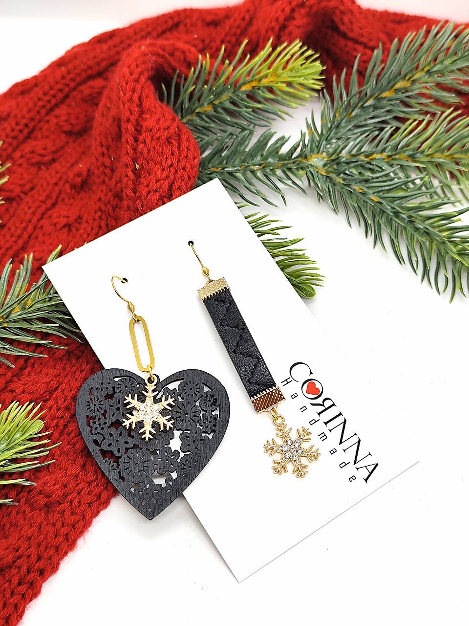 Vianočné asymetrické náušnice "Tara"