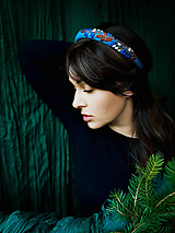 Ozdoby do vlasov - Ľanová "Puff" čelenka s ručnou rastlinnou výšivkou - modrá - 17137095_