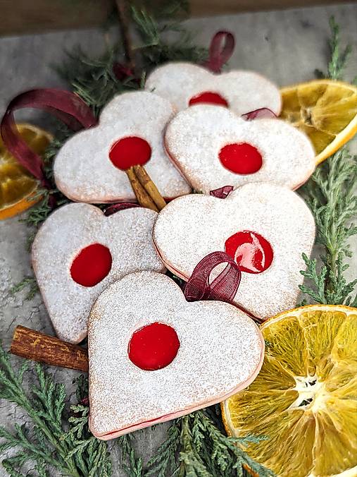 Dekorácie - Linecké srdiečka set 6ks - 17138780_