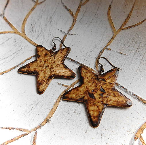 Náušnice -  drevené vintage hviezdne náušničky  - 17145442_