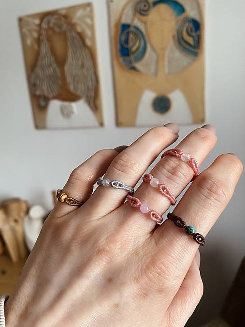 Prstene - Micromacrame prsteň-jemný s korálkou - 17151513_