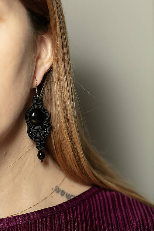 Náušnice - Mira čierna šujtaška - soutache earring - 17153413_