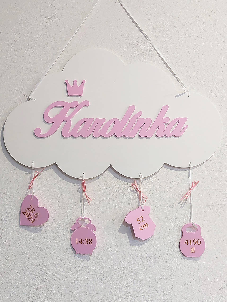 Meno na obláčiku s údajmi o narodení šírka 50cm