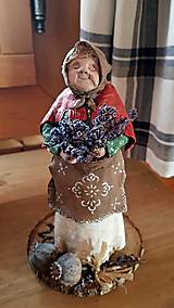 Dekorácie - Babička s levandulou - 17176637_