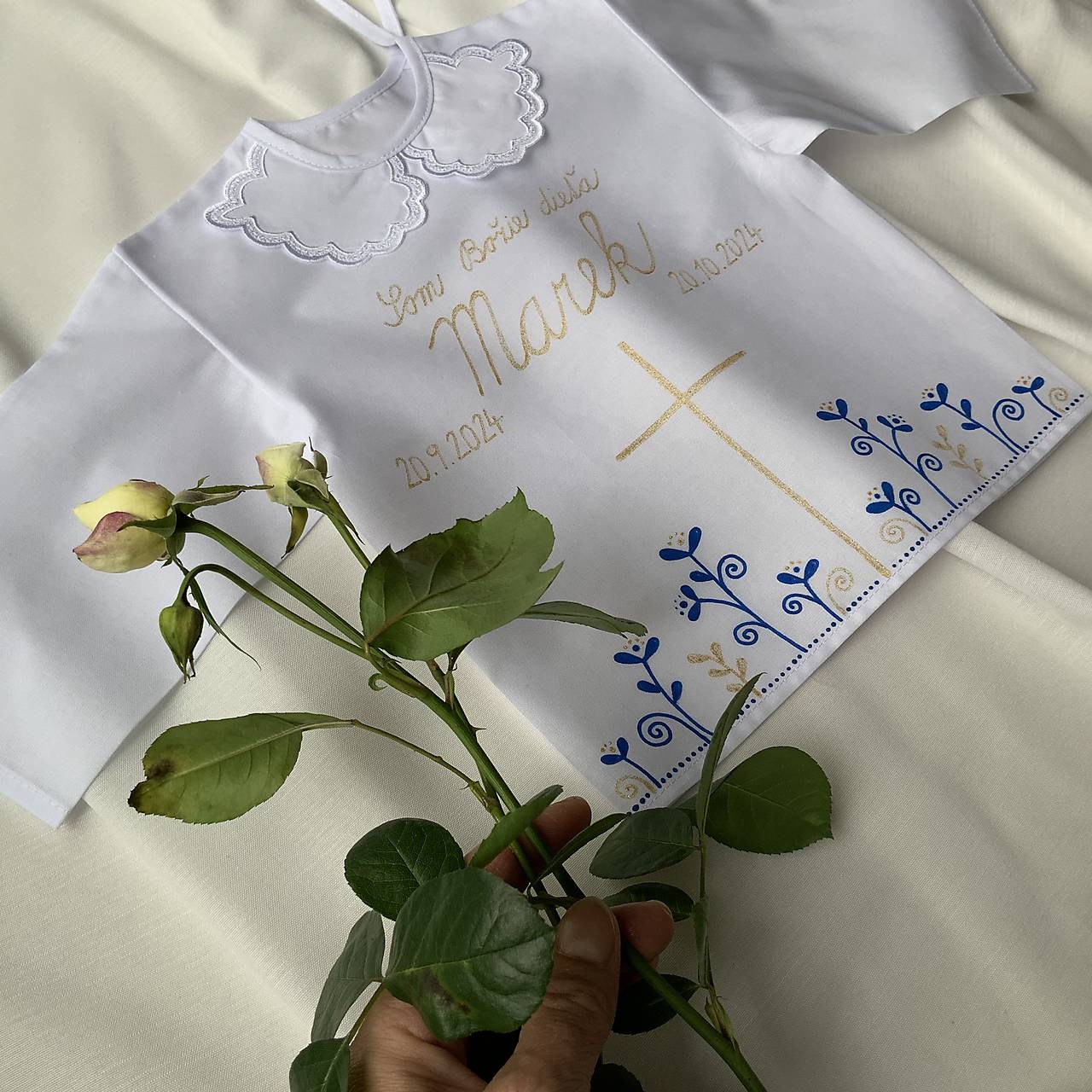 Krstná košieľka ručne maľovaná ľudovoladená