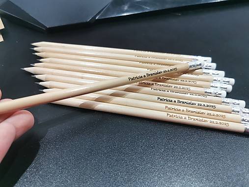 Darčeky pre svadobčanov - Gravírovaná ceruzka - 17184971_