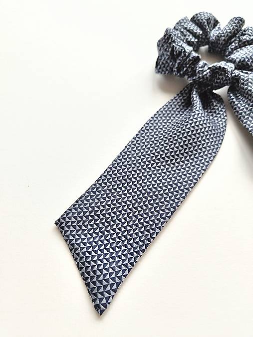 Maxi scrunchie hodvábna (tmavomodrá)