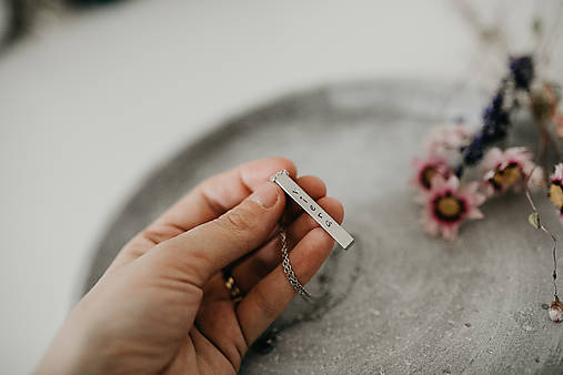 Náhrdelníky - Retiazka na krk hranol-viera nádej láska - 17189805_