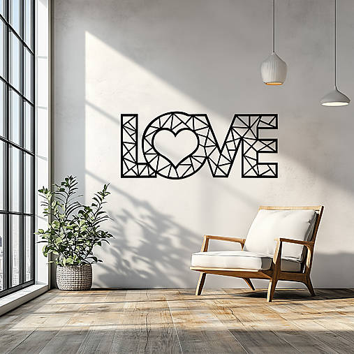 Dekorácie - Drevená nástenná dekorácia „LOVE“ s moderným dizajnom 0754 - 17192923_