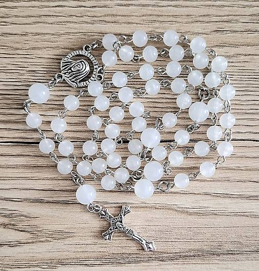 Náhrdelníky - Ruženec svietiaci (biela) - 17197595_