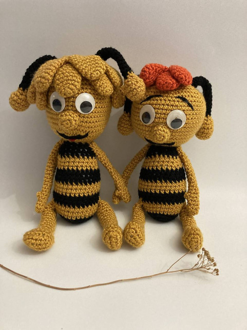 Hračky - Včely,včeličky/ čierno/žltá -  háčkovaná hračka - 17196864_