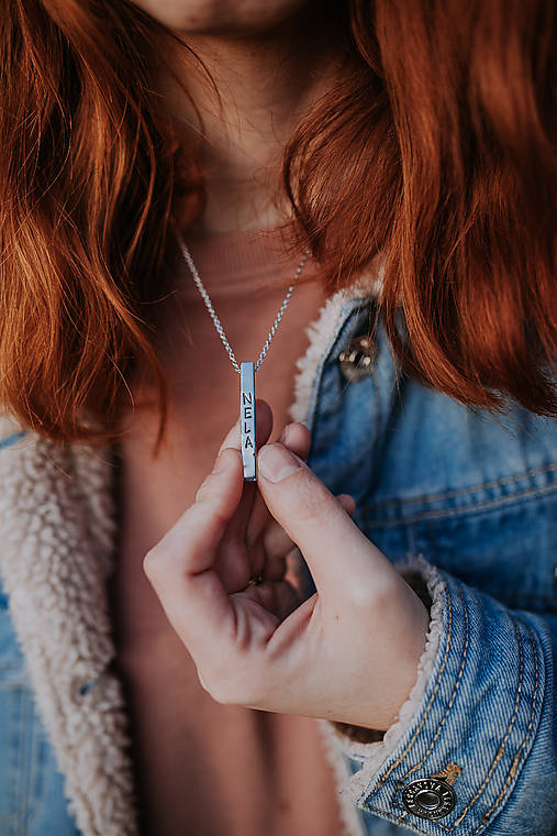 Náhrdelníky - Náhrdelník so štvorhranným príveskom - 17198709_