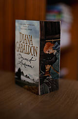 Knihy - Kniha s maľovanou oriezkou (Drums of Autumn - Outlander 4) - 17199509_