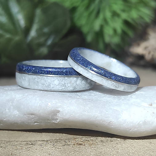 Prstene - Snubné prstene s lapis lazuli a magnezitom - 17203220_