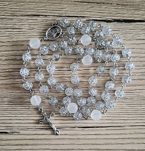 Náhrdelníky - Ruženec "kvietky" (biela) - 17214068_