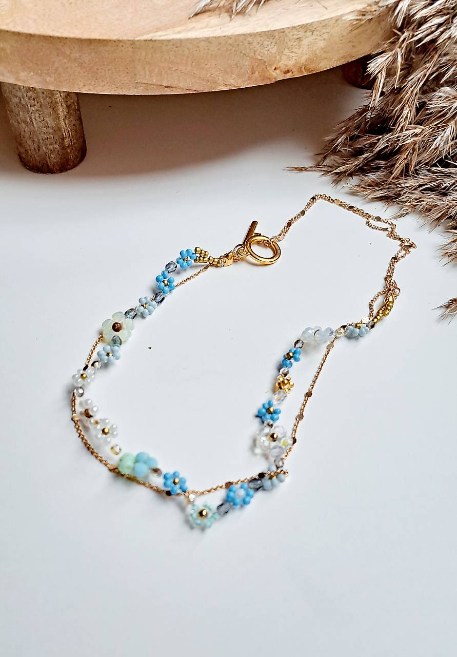 Korálkový náhrdelník flowers