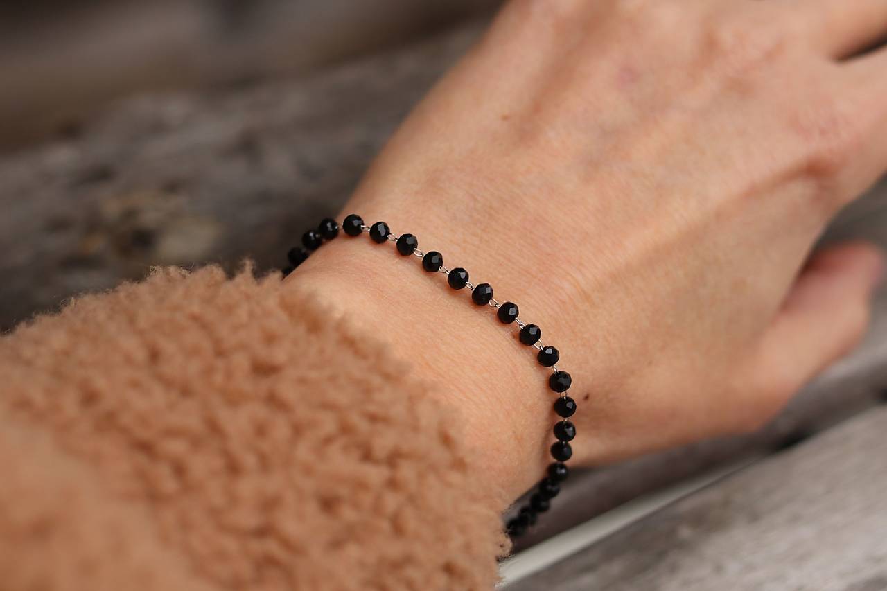 Retiazkový náramok s krištálikmi