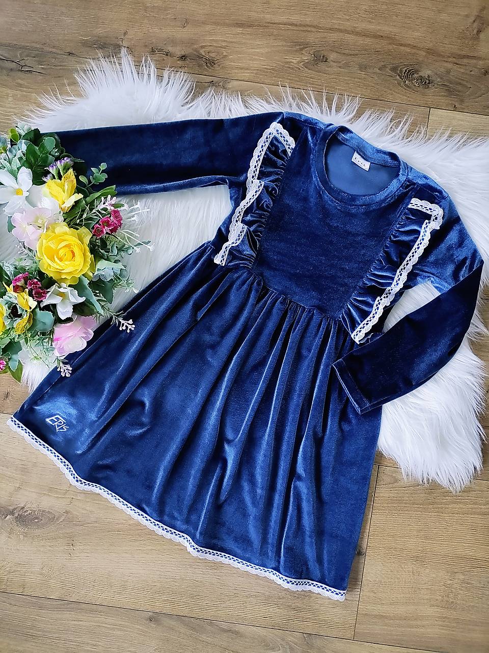 šaty PRINCESS modry zamat