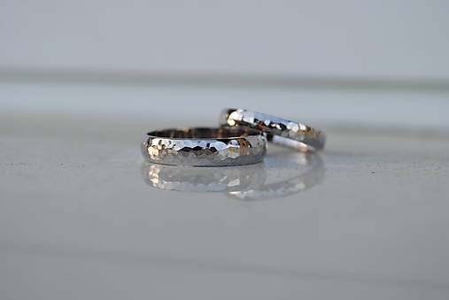 Prstene - Tepané obrúčky strieborné - 17244478_