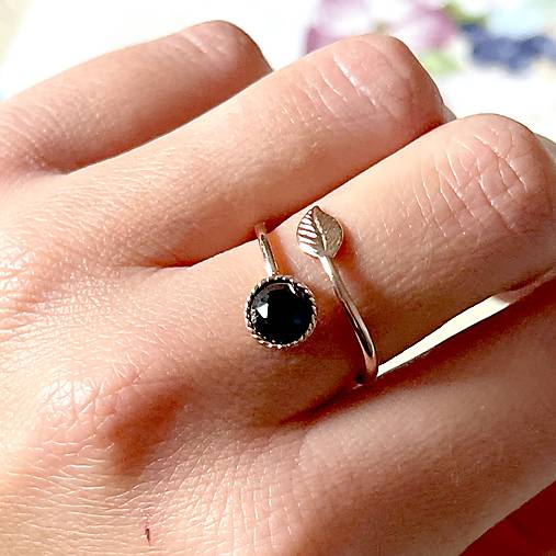Simple Leaf Spinel Ag925 Rose Gold Plated Ring / Strieborný pozlátený prsteň so spinelom