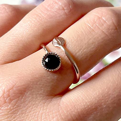 Simple Leaf Spinel Ag925 Rose Gold Plated Ring / Strieborný pozlátený prsteň so spinelom