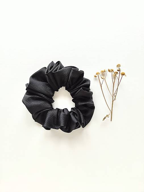 Basic MAXI scrunchie (Čierna)