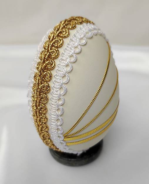 Dekorácie - Kraslice husacie zdobené zlatými a bielymi prámikmi (17) - 17247834_