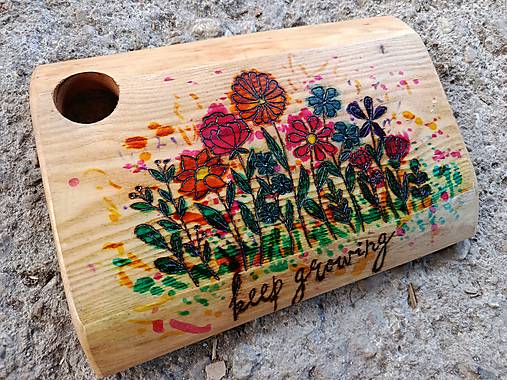 Príbory, varešky, pomôcky - Jarná krájacia doska – Keep Growing - 17249445_