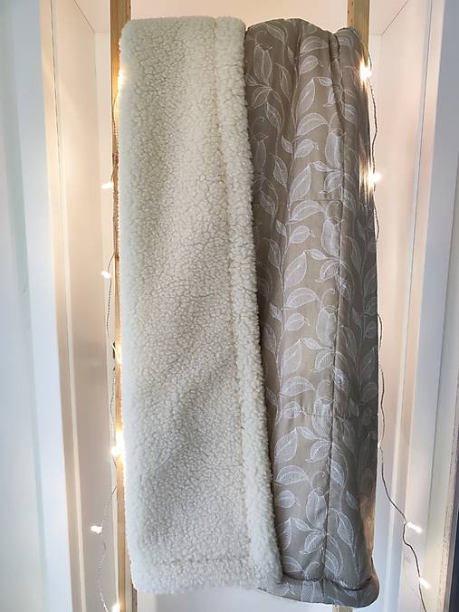 Úžitkový textil - Vlnienka Deka /prikrývka trojvrstvová 100% ovčie rúno BARANČEK ELEGANT Listy béžové - 17250962_