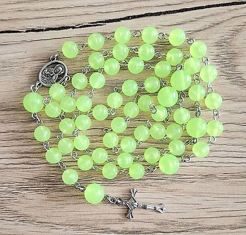 Náhrdelníky - Ruženec svietiaci  (žltozelená) - 17251653_