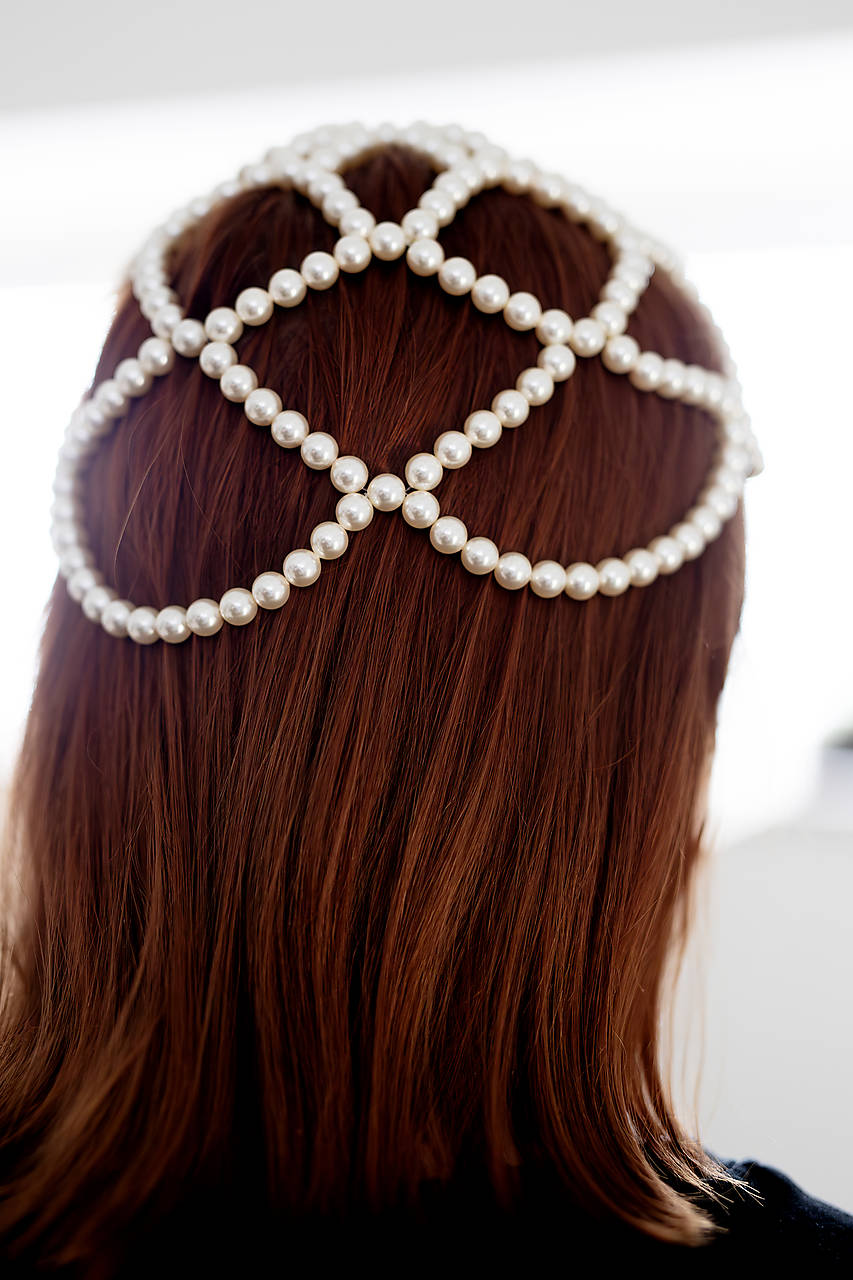 perlová ozdoba na hlavu
