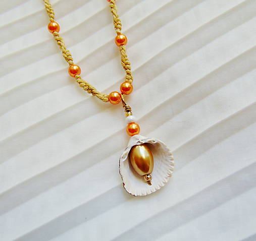 Náhrdelníky - Náhrdelník s mušličkou - 17258991_