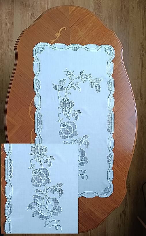 Úžitkový textil - Ručne vyšívaný obrus - 17258984_